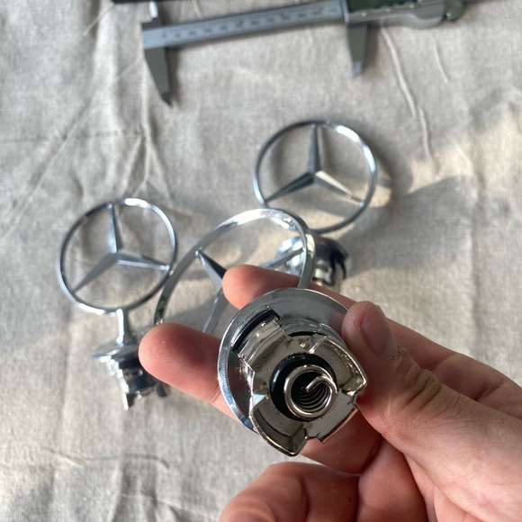 Silver and Blue Hood Star Emblem for Mercedes-Benz - Picture 10 of 10